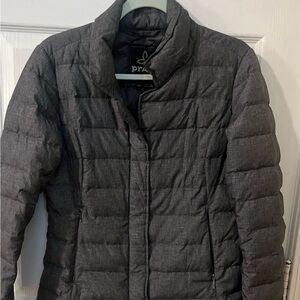 Prana down jacket
Size small
No flaws 
Dk. Gray